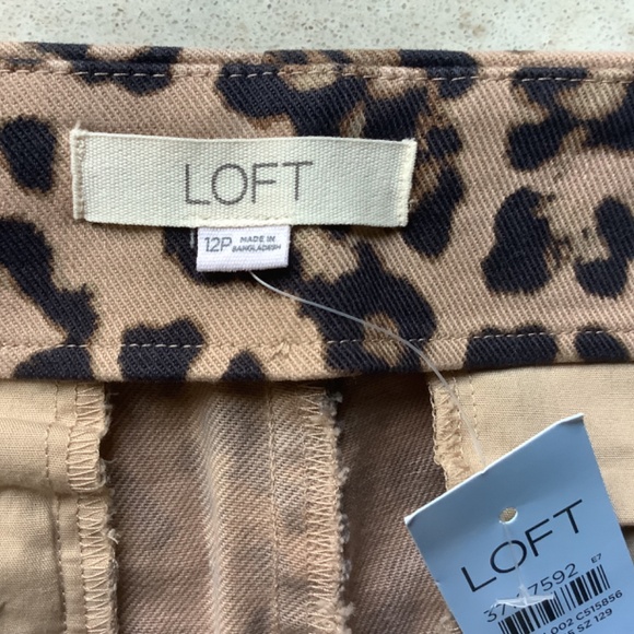 Available 2 pairs of 12P ankle Loft jeans. $30 each. Make an offer for both - Picture 2 of 3